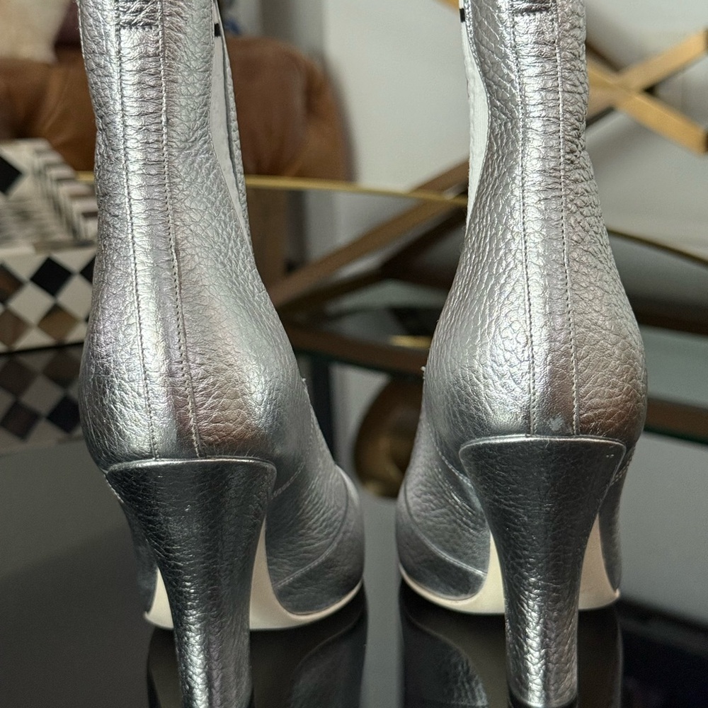Fendi Chelsea silver leather sock booties size 37 EUC - Picture 5 of 14